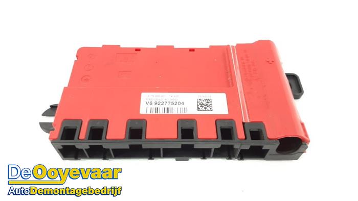 Gebrauchte Stromverteiler BMW 3 serie (F30) 320i 2.0 16V Preis € 9,99 Margenregelung angeboten von Autodemontagebedrijf De Ooyevaar
