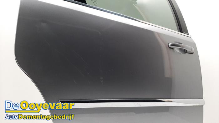 Porte latérale droite d'un Chrysler Voyager/Grand Voyager (RT)  2014
