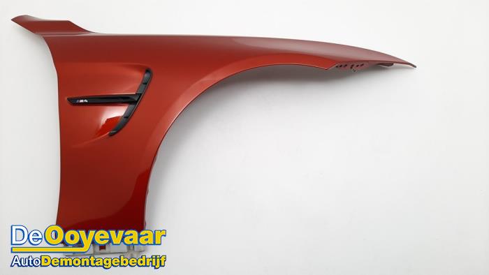 Front wing, right from a BMW 4 serie (F32) M4 3.0 24V Turbo Competition Package 2017