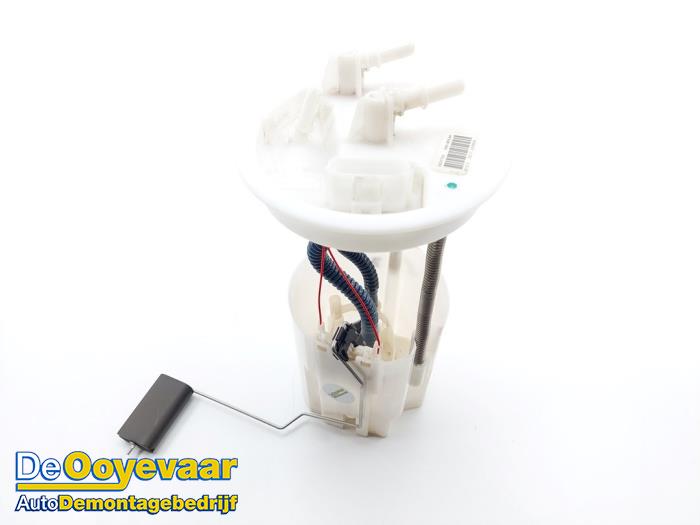Usagé Pompe à carburant Ford Transit Connect (PJ2) 1.6 TDCi 16V 75 Prix € 29,99 Règlement à la marge proposé par Autodemontagebedrijf De Ooyevaar