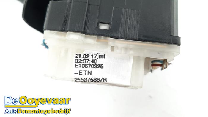Wiper switch from a Renault Captur (2R) 1.2 TCE 16V EDC 2017