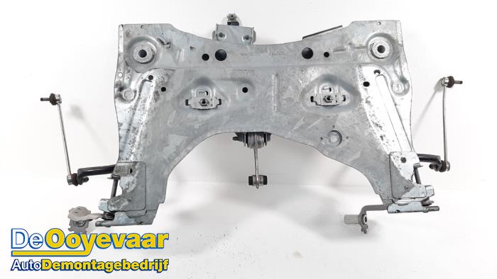 Subframe from a Renault Captur (2R) 1.2 TCE 16V EDC 2017