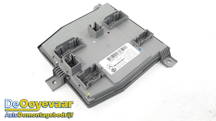 Begagnade Säkringsbox Mercedes E (W213) E-200d 2.0 Turbo 16V Pris € 69,99 Marginaltabell erbjuds av Autodemontagebedrijf De Ooyevaar