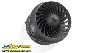 Used Heating and ventilation fan motor Mercedes E (W213) E-200d 2.0 Turbo 16V Price € 79,98 Margin scheme offered by Autodemontagebedrijf De Ooyevaar