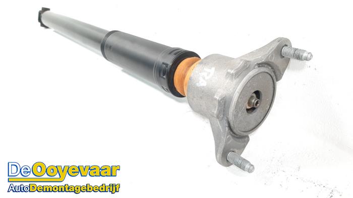 Rear shock absorber, right from a Mercedes-Benz CLA Shooting Brake (117.9) 2.2 CLA-200 CDI 16V 2018