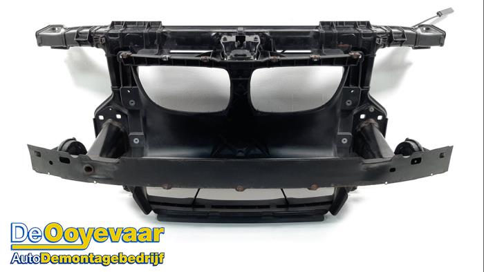 Begagnade Front BMW 1 serie (E87/87N) Pris € 49,99 Marginaltabell erbjuds av Autodemontagebedrijf De Ooyevaar