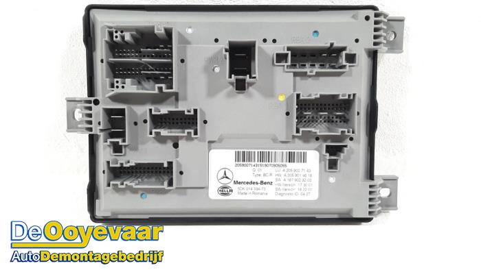 Używane Modul Comfort Mercedes C (W205) C-180 1.5 EQ Boost Cena € 69,99 Procedura marży oferowane przez Autodemontagebedrijf De Ooyevaar