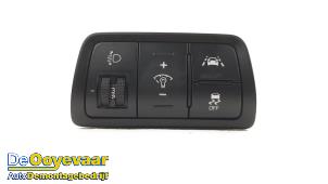 Used ESP switch Hyundai i20 (GBB) 1.0 T-GDI 100 12V Price € 49,99 Margin scheme offered by Autodemontagebedrijf De Ooyevaar