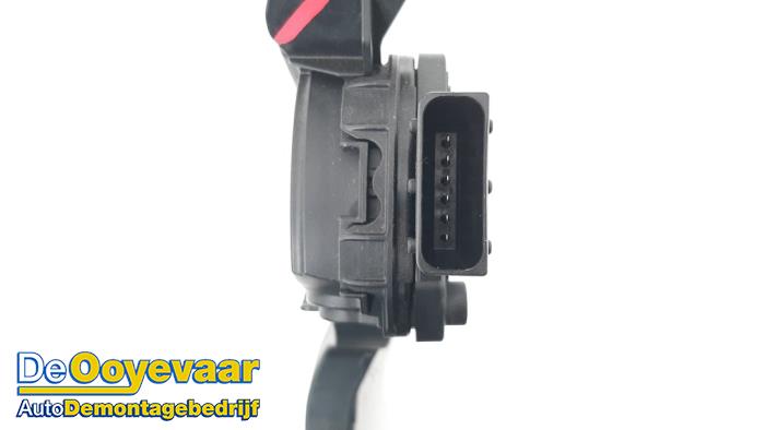 Gaspedalposition Sensor van een Hyundai i20 (GBB) 1.0 T-GDI 100 12V 2017