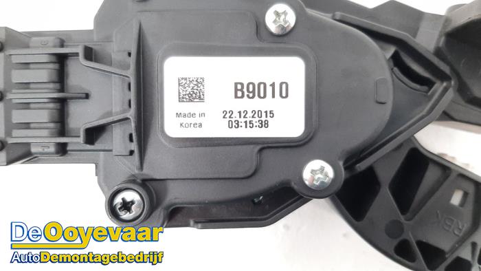 Gaspedalposition Sensor van een Hyundai i20 (GBB) 1.0 T-GDI 100 12V 2017
