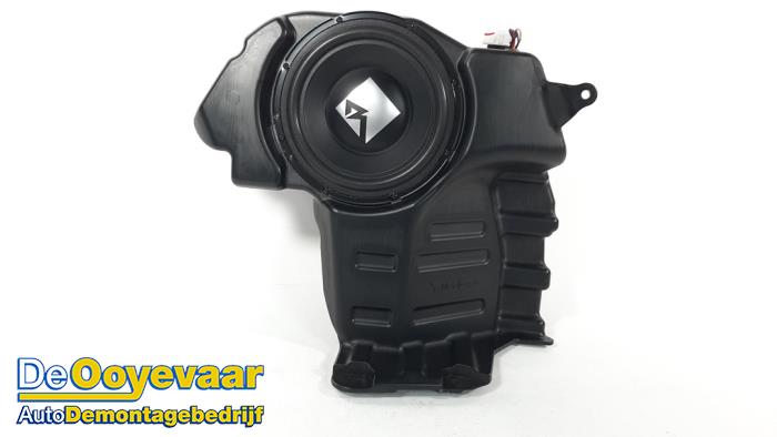 Używane Subwoofer Mitsubishi Eclipse Cross (GK/GL) 1.5 Turbo 16V 2WD Cena € 89,99 Procedura marży oferowane przez Autodemontagebedrijf De Ooyevaar