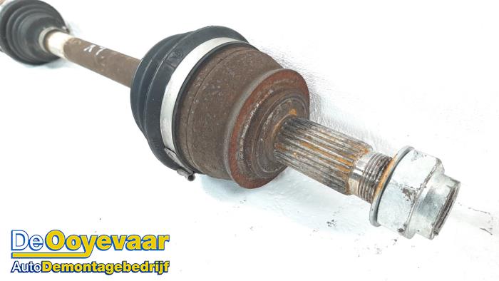 Front drive shaft, left from a Lancia Ypsilon (312) 0.9 TwinAir 85 2014