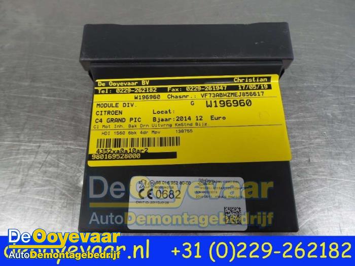 Used Body control computer Citroen C4 Grand Picasso (3A) 1.6 BlueHDI 120 Price € 19,99 Margin scheme offered by Autodemontagebedrijf De Ooyevaar