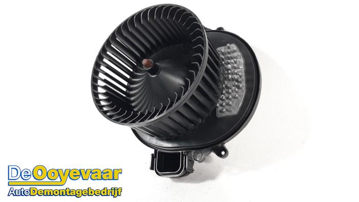 Motor de ventilador de calefactor de un BMW 3 serie Gran Turismo (F34) 320i 2.0 16V 2019