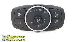 Usados Interruptor de luz Ford Fiesta 7 1.0 EcoBoost 12V Precio € 29,99 Norma de margen ofrecido por Autodemontagebedrijf De Ooyevaar