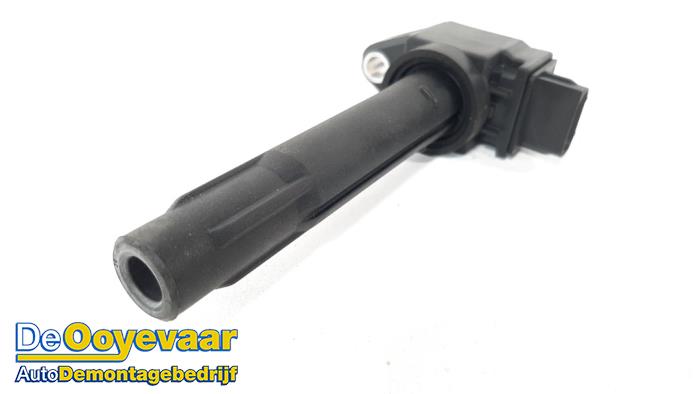 Ignition coil from a Suzuki SX4 S-Cross (JY) 1.0 Booster Jet Turbo 12V 2019