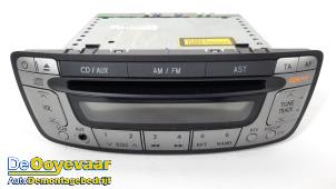 Usagé Radio/Lecteur CD Ford Fusion 1.6 TDCi Prix € 59,99 Règlement à la marge proposé par Autodemontagebedrijf De Ooyevaar
