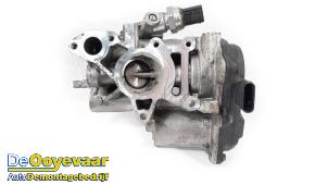 Used EGR valve Mercedes E (W213) E-200d 2.0 Turbo 16V Price € 99,99 Margin scheme offered by Autodemontagebedrijf De Ooyevaar