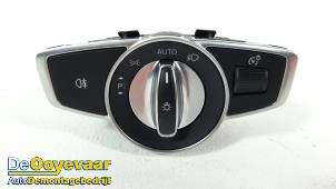 Usados Interruptor de luz Mercedes C (W205) C-220d 2.0 Turbo 16V Precio € 24,95 Norma de margen ofrecido por Autodemontagebedrijf De Ooyevaar