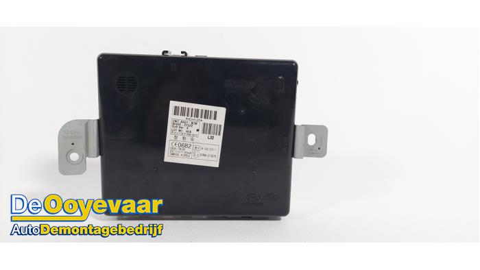Used Body control computer Hyundai iX35 (LM) 1.6 GDI 16V Price € 99,99 Margin scheme offered by Autodemontagebedrijf De Ooyevaar