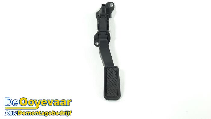 Begagnade Gaspedalsensor Ford Fiesta 7 1.0 EcoBoost 12V 125 Pris € 9,99 Marginaltabell erbjuds av Autodemontagebedrijf De Ooyevaar