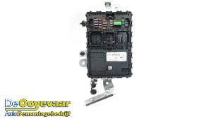 Używane Skrzynka bezpieczników Ford Fiesta 7 1.0 EcoBoost 12V 125 Cena € 69,99 Procedura marży oferowane przez Autodemontagebedrijf De Ooyevaar