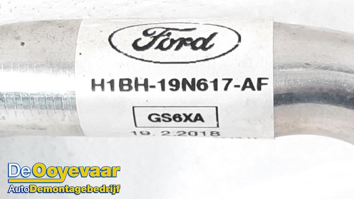 Tuyau clim d'un Ford Fiesta 7 1.0 EcoBoost 12V 125 2018