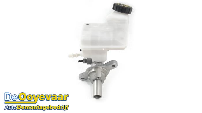 Used Master cylinder Ford Fiesta 7 1.0 EcoBoost 12V 125 Price € 25,00 Margin scheme offered by Autodemontagebedrijf De Ooyevaar