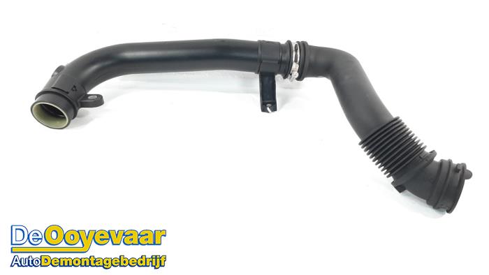 Gebrauchte Intercooler Rohr Ford Fiesta 7 1.0 EcoBoost 12V 125 Preis € 19,99 Margenregelung angeboten von Autodemontagebedrijf De Ooyevaar