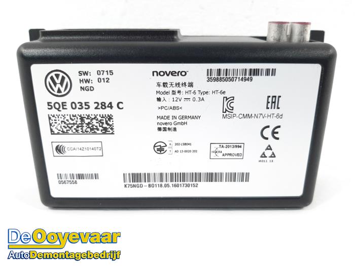 Używane Modul Bluetooth Volkswagen Golf VII (AUA) 1.4 GTE 16V Cena € 39,99 Procedura marży oferowane przez Autodemontagebedrijf De Ooyevaar