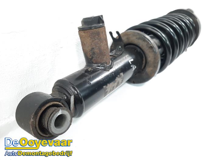 Rear shock absorber rod, right from a BMW X3 (F25) xDrive35d 24V 2017