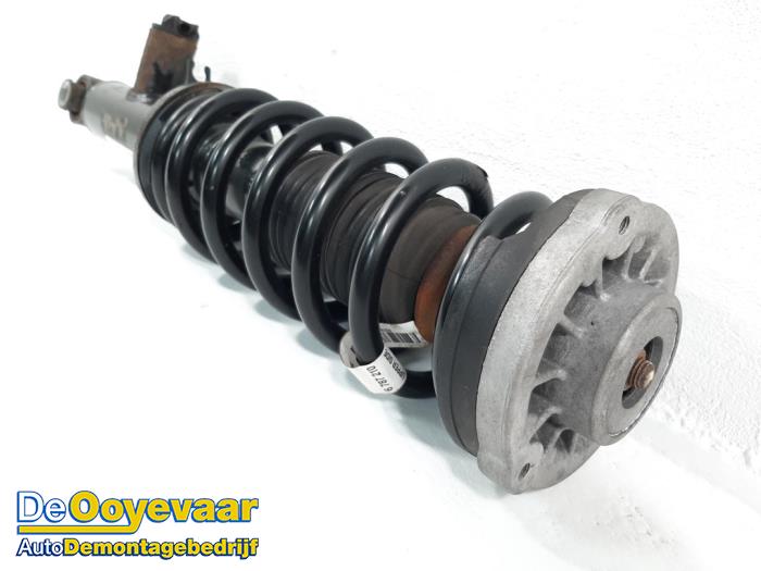 Rear shock absorber rod, right from a BMW X3 (F25) xDrive35d 24V 2017