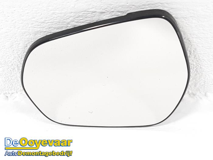 Mirror glass, left from a Ford Fiesta 7 1.0 EcoBoost 12V 100 2019
