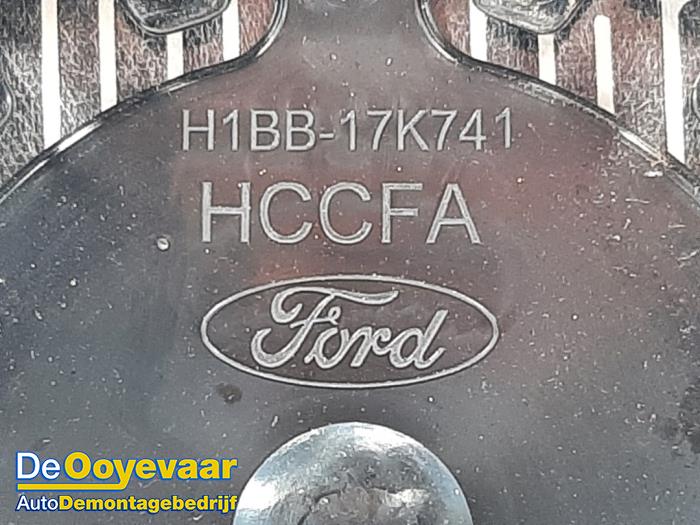 Cristal reflectante izquierda de un Ford Fiesta 7 1.0 EcoBoost 12V 100 2019