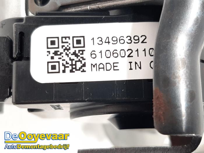Ignition lock + computer from a Opel Corsa E 1.0 SIDI Turbo 12V 2016