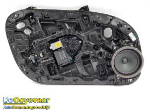 Używane Mechanizm szyby lewej przedniej wersja 4-drzwiowa Volvo S90 II 2.0 D4 16V Cena € 39,99 Procedura marży oferowane przez Autodemontagebedrijf De Ooyevaar