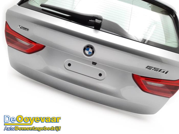 Heckklappe van een BMW 5 serie Touring (G31) 530i xDrive 2.0 TwinPower Turbo 16V 2019