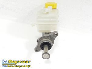 Used Master cylinder Skoda Fabia III Combi (NJ5) 1.2 TSI 16V Greentech Price € 9,99 Margin scheme offered by Autodemontagebedrijf De Ooyevaar