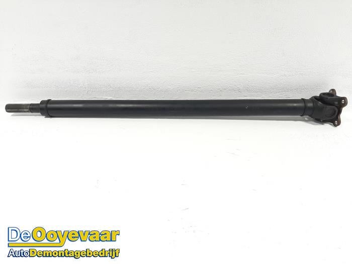 4x4 front intermediate driveshaft from a BMW 5 serie (G30) M550i xDrive 4.4 V8 32V TwinPower Turbo 2017