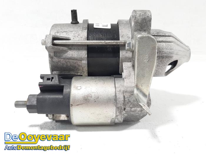 Begagnade Startmotor Toyota Yaris III (P13) 1.0 12V VVT-i Pris € 35,00 Marginaltabell erbjuds av Autodemontagebedrijf De Ooyevaar
