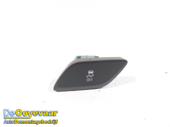 Usados Interruptor ESP Opel Insignia Grand Sport 2.0 D 16V Precio € 5,00 Norma de margen ofrecido por Autodemontagebedrijf De Ooyevaar
