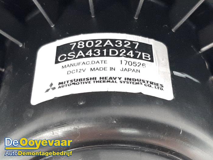 Heating and ventilation fan motor from a Mitsubishi Eclipse Cross (GK/GL) 2.2 DI-D 16V 4WD 2017