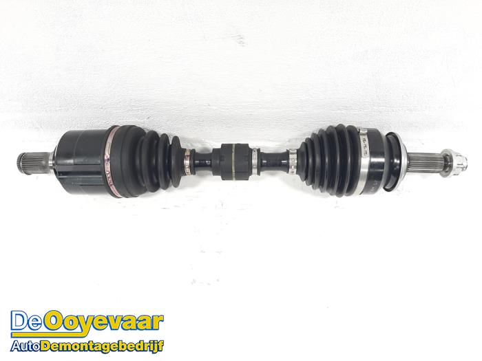 Usagé Arbre de transmission avant gauche Mitsubishi Eclipse Cross (GK/GL) 2.2 DI-D 16V 4WD Prix € 89,99 Règlement à la marge proposé par Autodemontagebedrijf De Ooyevaar