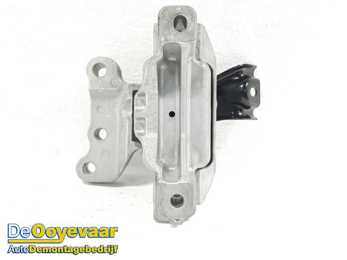 【M T】 Mitsubishi Outlander III MK3 2.0PHEV engine mount bracket