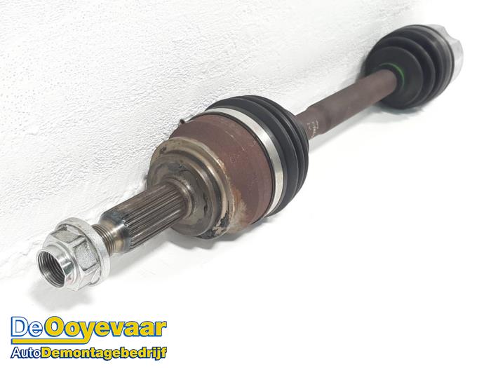Front drive shaft, left from a Mitsubishi ASX 1.6 Di-D 16V 4x4 2016