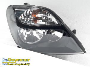 Used Headlight, right Renault Scénic I (JA) 2.0 16V RX4 Price € 34,99 Margin scheme offered by Autodemontagebedrijf De Ooyevaar