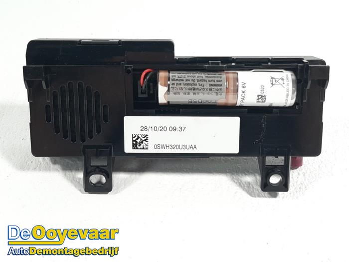 Begagnade Bluetooth-modul Citroen C3 Aircross I (2C/2R) 1.2 e-THP PureTech 110 Pris € 25,00 Marginaltabell erbjuds av Autodemontagebedrijf De Ooyevaar