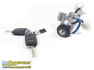 Used Ignition lock + key Kia Picanto (JA) 1.0 12V Price € 49,99 Margin scheme offered by Autodemontagebedrijf De Ooyevaar