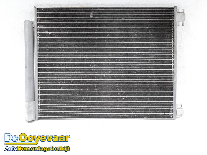 Begagnade AC-radiator Renault Scénic IV (RFAJ) Pris € 49,99 Marginaltabell erbjuds av Autodemontagebedrijf De Ooyevaar
