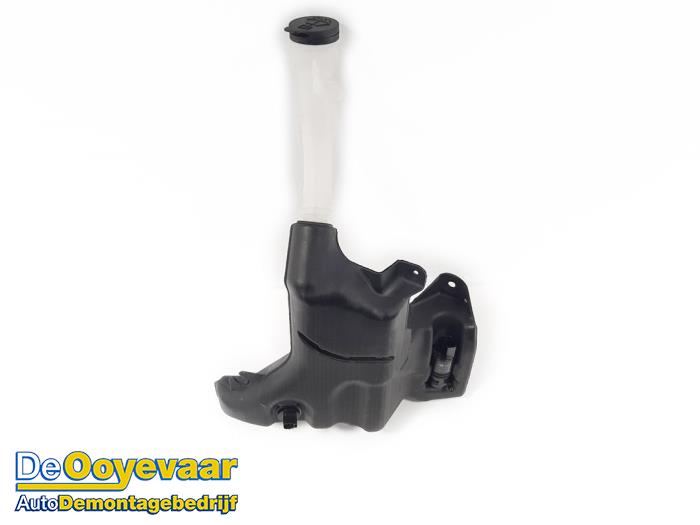 Front windscreen washer reservoir from a Opel Insignia Grand Sport 1.6 CDTI 16V 110 2019